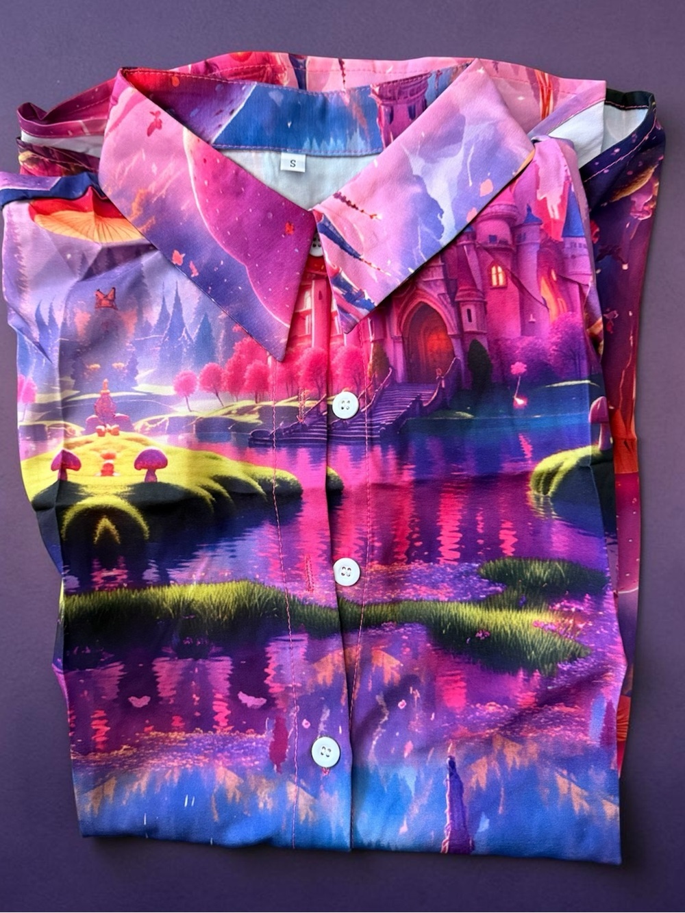 🍄 Men's Short-Sleeve Purple Mushroom Graphic Button-Up Shirt